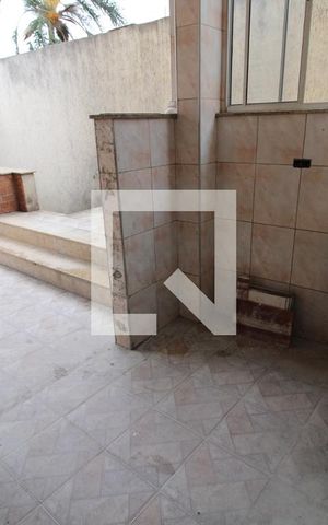 Casa à venda com 240m², 5 quartos e 4 vagasArea de serviço 2