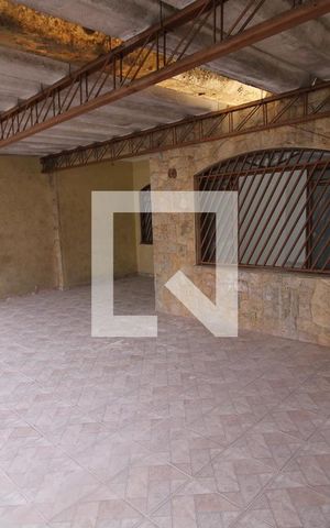Casa à venda com 240m², 5 quartos e 4 vagasGaragem