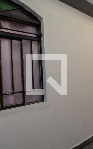 Casa à venda com 185m², 4 quartos e 2 vagas Casa à venda com 185m², 4 quartos e 2 vagasFachada casa 2