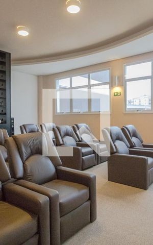 Studio para alugar com 42m², 1 quarto e 1 vaga Studio para alugar com 42m², 1 quarto e 1 vagaÁrea Comum - Cinema