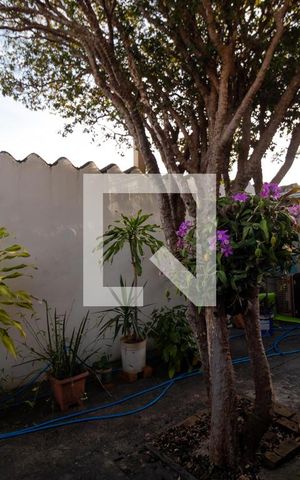 Casa à venda com 450m², 5 quartos e 3 vagas Casa à venda com 450m², 5 quartos e 3 vagasQuintal