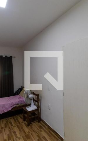 Casa à venda com 450m², 5 quartos e 3 vagas Casa à venda com 450m², 5 quartos e 3 vagasSuíte