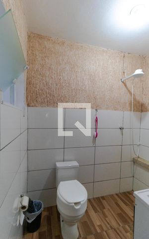 Casa à venda com 450m², 5 quartos e 3 vagas Casa à venda com 450m², 5 quartos e 3 vagasBanheiro da Suíte