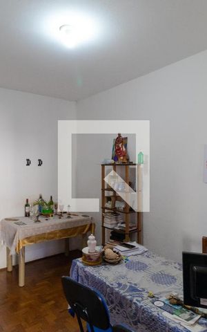 Casa à venda com 450m², 5 quartos e 3 vagas Casa à venda com 450m², 5 quartos e 3 vagasSala de Estar