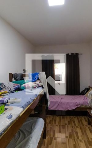 Casa à venda com 450m², 5 quartos e 3 vagas Casa à venda com 450m², 5 quartos e 3 vagasSuíte