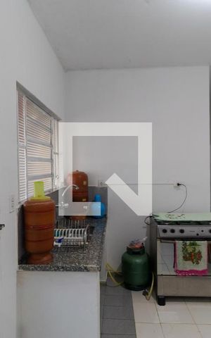 Casa à venda com 450m², 5 quartos e 3 vagas Casa à venda com 450m², 5 quartos e 3 vagasCozinha da Casa 02