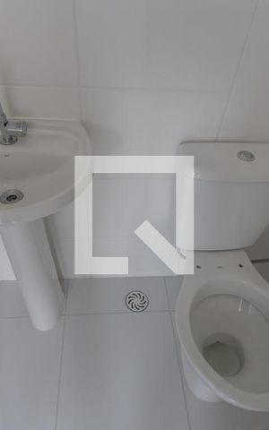 Apartamento para alugar com 33m², 2 quartos e sem vaga Apartamento para alugar com 33m², 2 quartos e sem vagaBanheiro