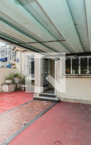 Apartamento à venda com 74m², 2 quartos e 1 vaga Apartamento à venda com 74m², 2 quartos e 1 vagaVaranda