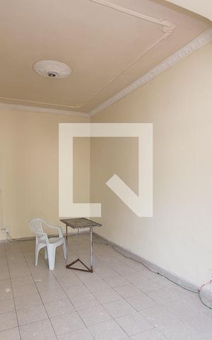 Apartamento à venda com 74m², 2 quartos e 1 vaga Apartamento à venda com 74m², 2 quartos e 1 vagaSala