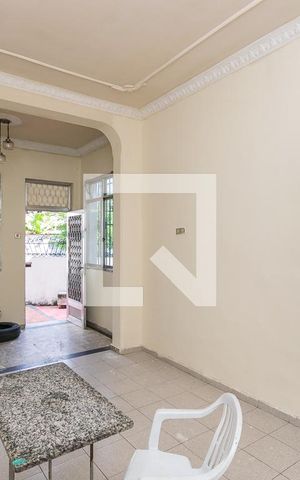 Apartamento à venda com 74m², 2 quartos e 1 vaga Apartamento à venda com 74m², 2 quartos e 1 vagaSala