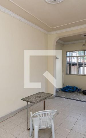 Apartamento à venda com 74m², 2 quartos e 1 vaga Apartamento à venda com 74m², 2 quartos e 1 vagaSala