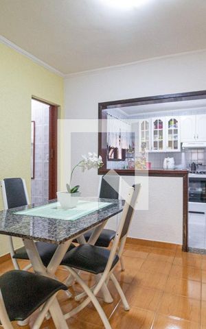 Casa à venda com 140m², 2 quartos e 2 vagasSala de jantar