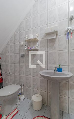 Casa à venda com 140m², 2 quartos e 2 vagasLavabo