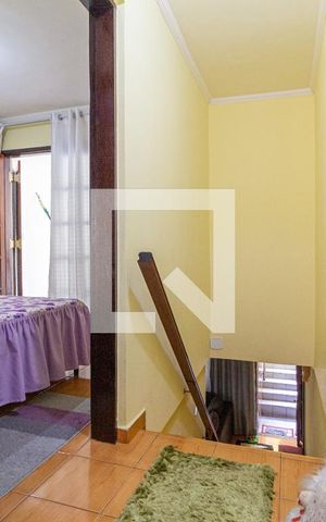 Casa à venda com 140m², 2 quartos e 2 vagasCorredor