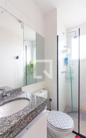Apartamento para alugar com 47m², 2 quartos e 1 vaga Apartamento para alugar com 47m², 2 quartos e 1 vagaBanheiro