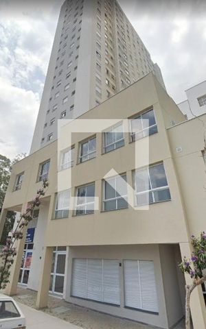 Apartamento para alugar com 47m², 2 quartos e 1 vaga Apartamento para alugar com 47m², 2 quartos e 1 vagaFachada