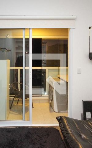 Studio para alugar com 30m², 1 quarto e 1 vaga Studio para alugar com 30m², 1 quarto e 1 vagaSala