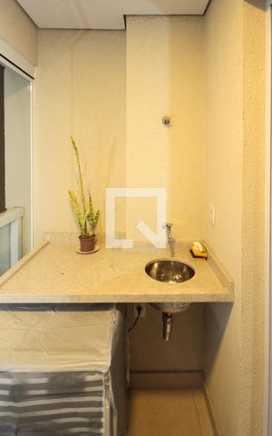 Studio para alugar com 30m², 1 quarto e 1 vaga Studio para alugar com 30m², 1 quarto e 1 vagaVaranda