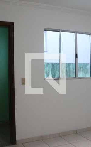 Casa para alugar com 73m², 2 quartos e sem vagaSala