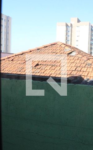 Casa para alugar com 73m², 2 quartos e sem vagaQuarto 1