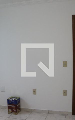 Casa para alugar com 73m², 2 quartos e sem vagaSala