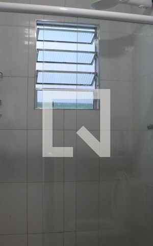 Casa para alugar com 73m², 2 quartos e sem vagaBanheiro