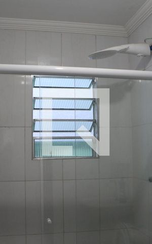 Casa para alugar com 73m², 2 quartos e sem vagaBanheiro