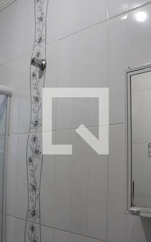 Casa para alugar com 73m², 2 quartos e sem vagaBanheiro
