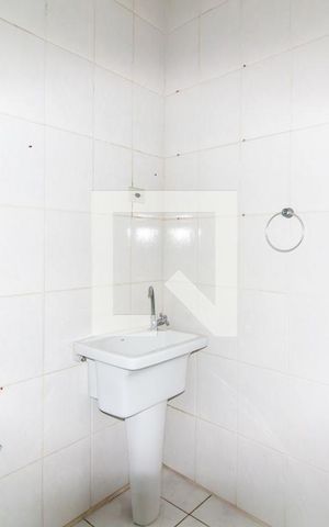 Apartamento para alugar com 25m², 0 quarto e sem vaga Apartamento para alugar com 25m², 0 quarto e sem vagaBanheiro