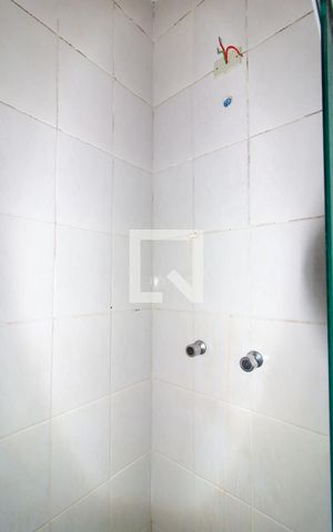 Apartamento para alugar com 25m², 0 quarto e sem vaga Apartamento para alugar com 25m², 0 quarto e sem vagaBanheiro