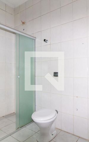 Apartamento para alugar com 25m², 0 quarto e sem vaga Apartamento para alugar com 25m², 0 quarto e sem vagaBanheiro