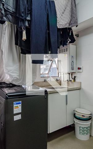 Apartamento à venda com 204m², 3 quartos e 1 vagaÁrea de serviço
