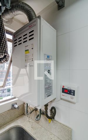 Apartamento à venda com 204m², 3 quartos e 1 vagaÁrea de serviço