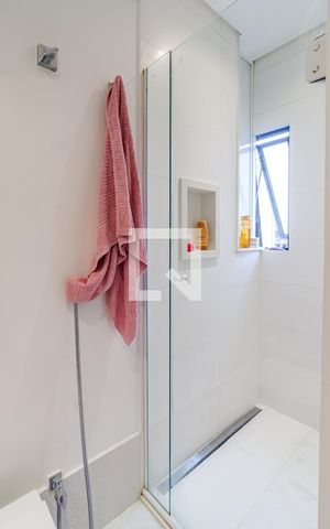 Apartamento à venda com 204m², 3 quartos e 1 vagaBanheiro da suíte 3