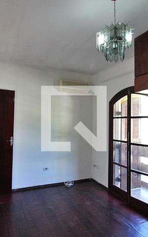 Casa à venda com 193m², 3 quartos e 1 vagaQuarto 1 - Suíte