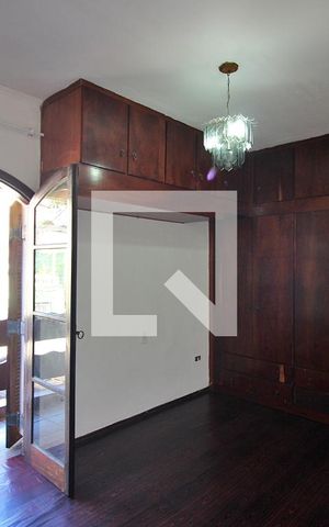 Casa à venda com 193m², 3 quartos e 1 vagaQuarto 1 - Suíte
