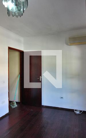 Casa à venda com 193m², 3 quartos e 1 vagaQuarto 1 - Suíte