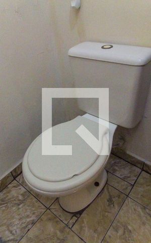 Casa à venda com 180m², 4 quartos e 2 vagas Casa à venda com 180m², 4 quartos e 2 vagasLavabo