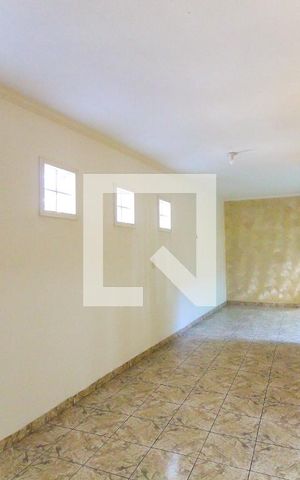 Casa à venda com 180m², 4 quartos e 2 vagas Casa à venda com 180m², 4 quartos e 2 vagasQuintal
