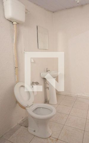 Casa para alugar com 50m², 1 quarto e sem vagaBanheiro 
