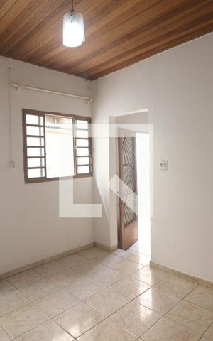 Casa para alugar com 50m², 1 quarto e sem vagaSala 