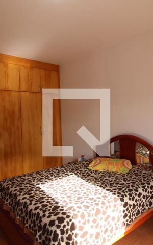 Casa à venda com 200m², 3 quartos e 2 vagasSuíte
