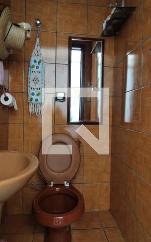 Casa à venda com 200m², 3 quartos e 2 vagasBanheiro de serviço