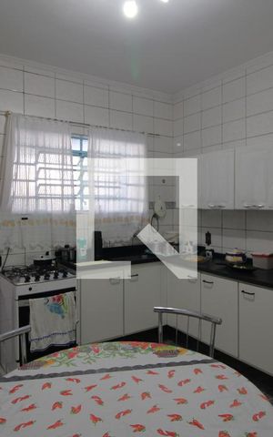 Casa à venda com 200m², 3 quartos e 2 vagasCozinha