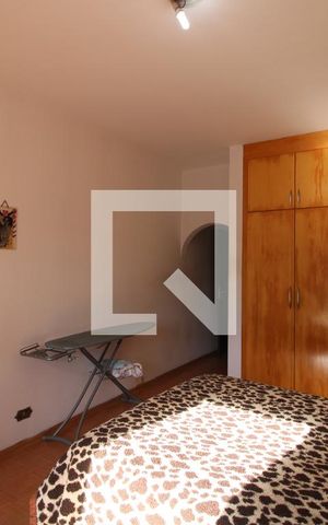 Casa à venda com 200m², 3 quartos e 2 vagasSuíte