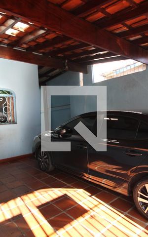 Casa à venda com 200m², 3 quartos e 2 vagasGaragem