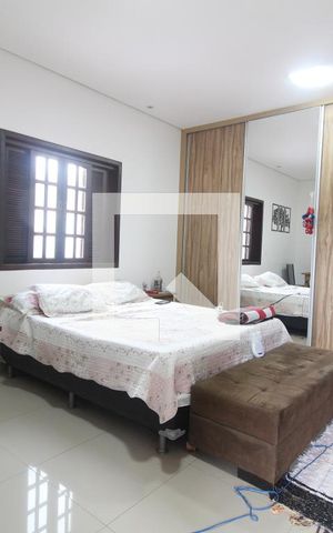 Casa à venda com 500m², 6 quartos e 4 vagasQuarto