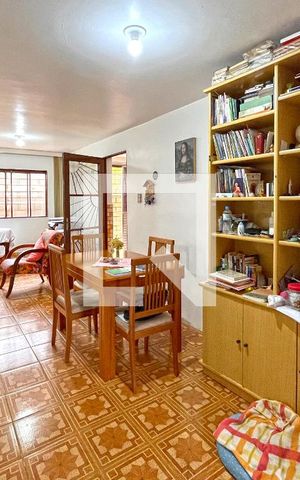 Casa à venda com 330m², 3 quartos e 2 vagasSala Dois Ambientes