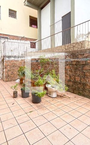 Casa à venda com 330m², 3 quartos e 2 vagasÁrea Externa  