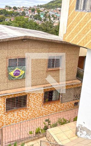 Casa à venda com 330m², 3 quartos e 2 vagasFachada